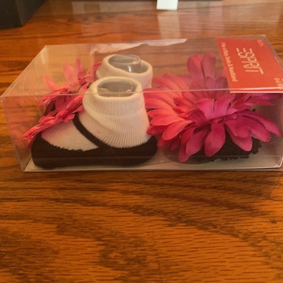 NWT Esprit Baby Socks and Headband - Picture 3 of 3